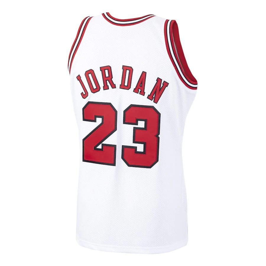 Men’s Chicago Bulls 23 Michael Jordan Mitchell & Ness White 1997-98 Hardwood Classics Player Jersey